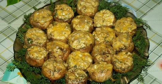 Грибы, запеченные под сыром