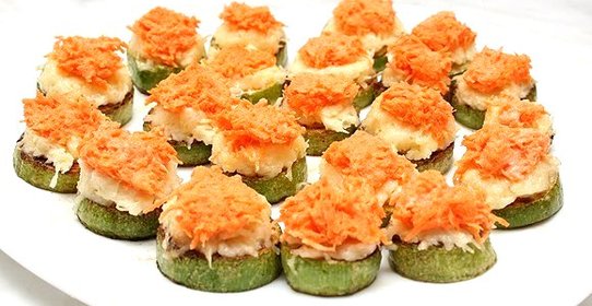 Кабачки с сыром и морковью
