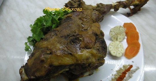 Запеченная баранья нога