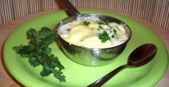 Жюльен из кальмаров с грибами