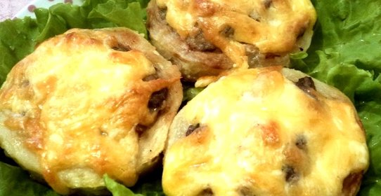 Кабачки с грибами в духовке