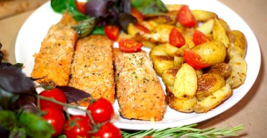 Панированная радужная форель