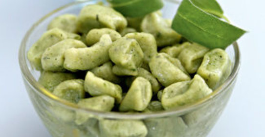 Зеленые ньокки с шалфейным маслом