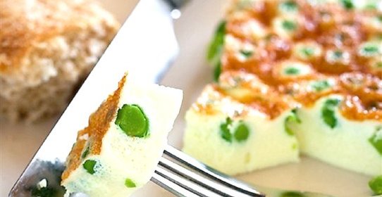 Мятный омлет с зеленым горошком