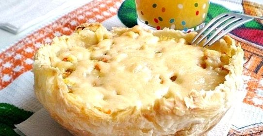 Слойки с рыбой