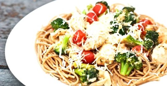 Спагетти с красным вином и брокколи