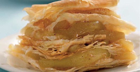 Яблочный наполеон с корицей