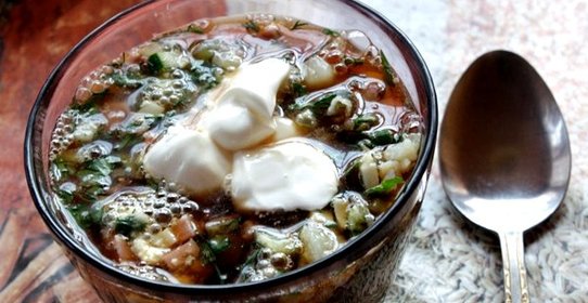 Окрошка на квасе с колбасой