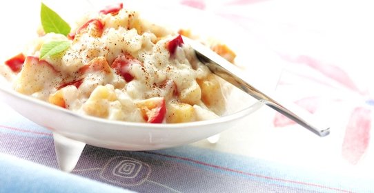 Рисовая каша с яблоками