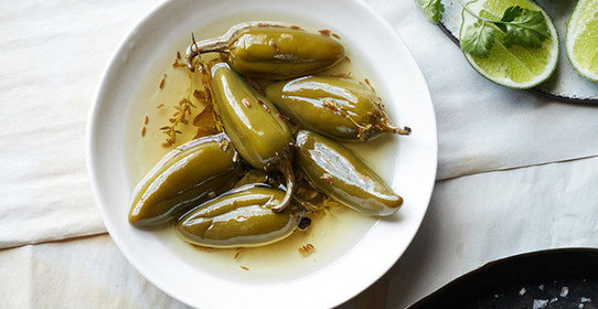 Маринованные перчики халапеньо