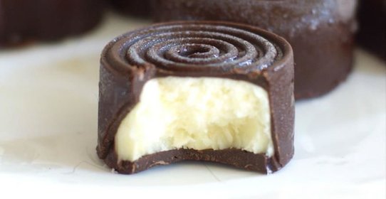 Шоколадные конфеты с йогуртовым мороженым