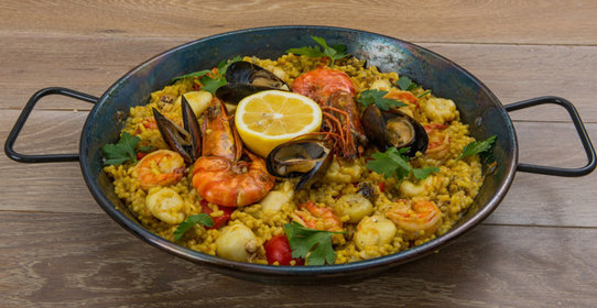 Паэлья с морепродуктами: пошаговый рецепт
