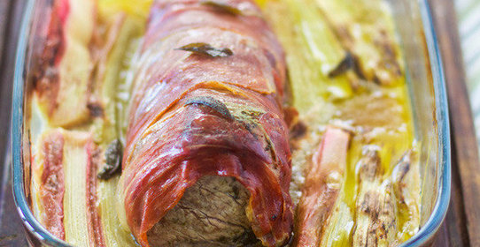 Филе миньон с ревнем