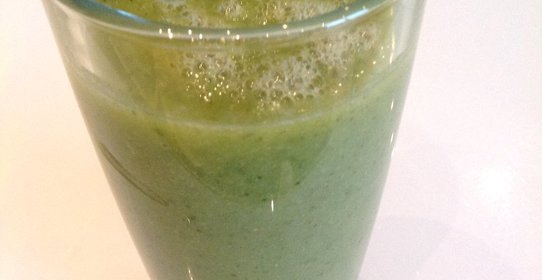 Смузи с эстрагоном и фейхоа