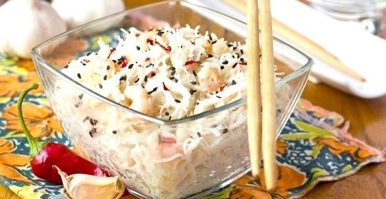 Рисовая лапша с креветками по-тайски