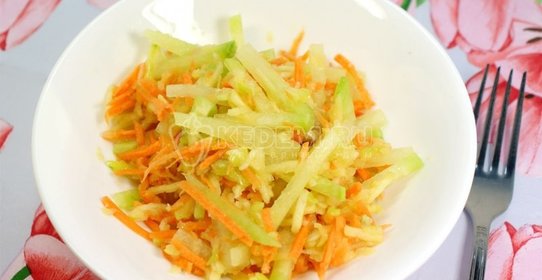 Салат из редьки с яблоком и лимоном