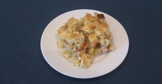 Кальмары, тушенные с овощами