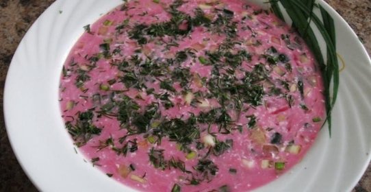 Свекольник на кефире классический холодный суп