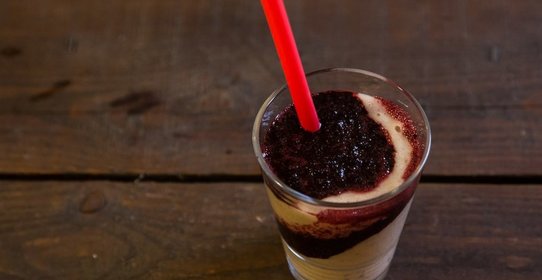 Бананово-черничный смузи