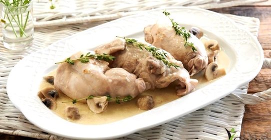 Фрикасе из кролика с белым вином