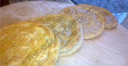 Катлама лепешки из слоеного теста