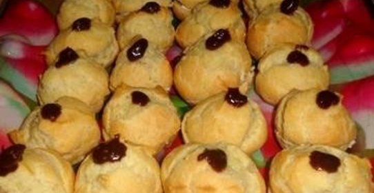 Эклеры с творогом и бананом