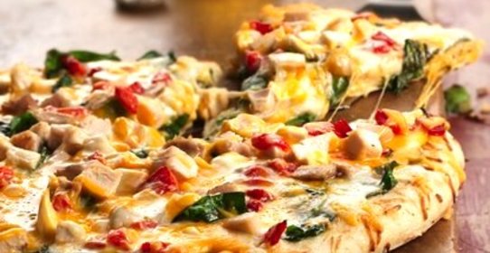 Пицца с креветками и курицей