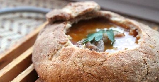 Суп в хлебе по-чешски