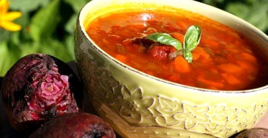 Борщ с копченой грудинкой по‑литовски