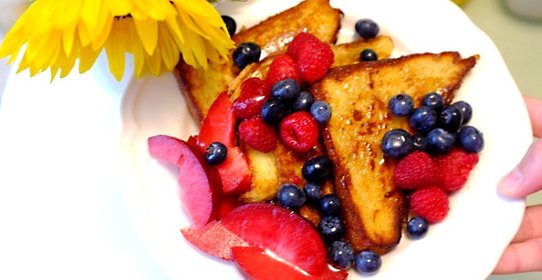 Французские тосты с ягодами