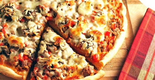 Пицца с белыми грибами