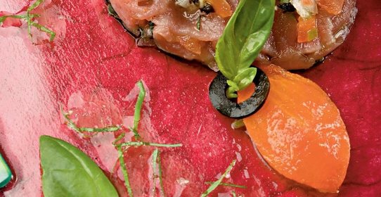 Маринованный тунец от Le Cordon Bleu