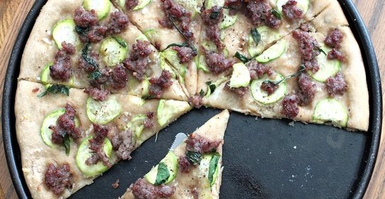 Пицца из кабачков с фаршем