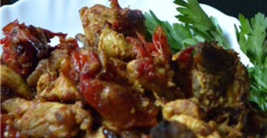 Курица с помидорами в соусе карри (Tamatar murghi )