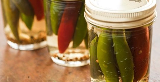 Горький перец маринованный на зиму