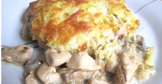 Курица с грибами, запеченная под картофельно-сырной шубой