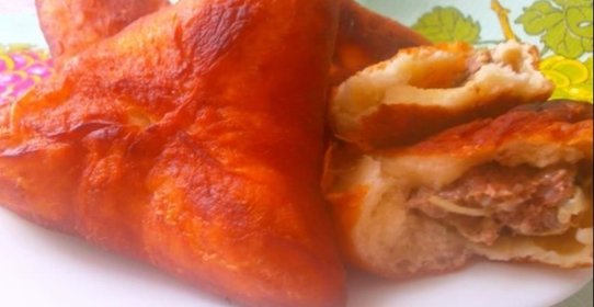 Пирожки в масле с мясом и орехами