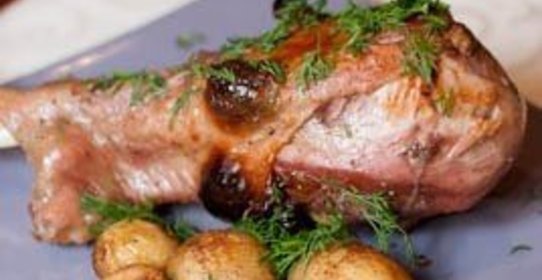 Голень индейки с картофелем