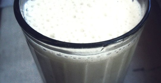 Банановый смузи с кефиром