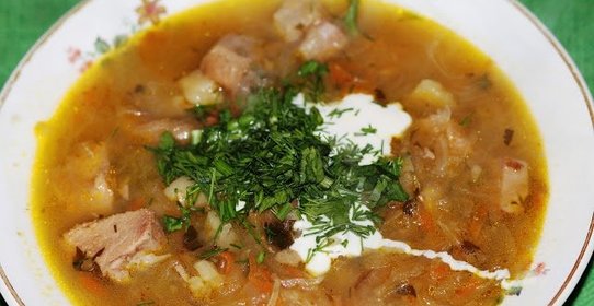 Кислые щи с белыми грибами