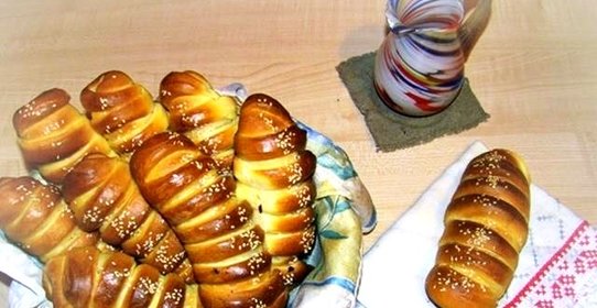 Булочки с сосисками