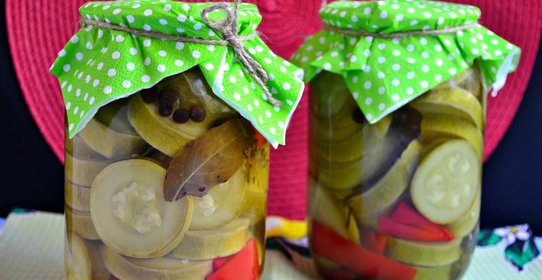 Кабачки маринованные на зиму по-болгарски