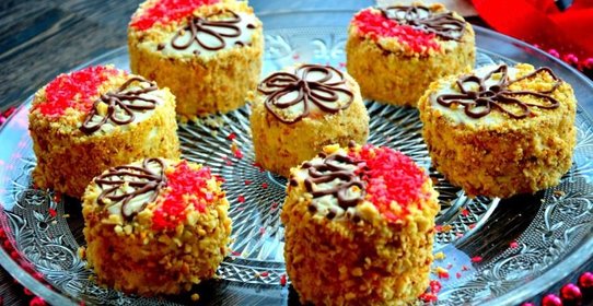 Пирожное Медовая сказка