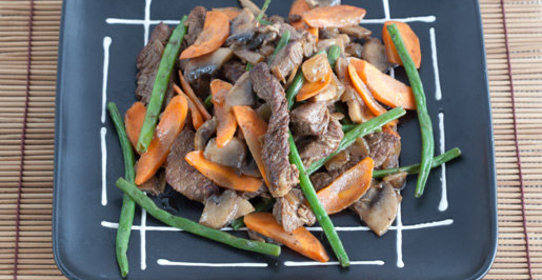 Овощи с мясом и грибами по-китайски