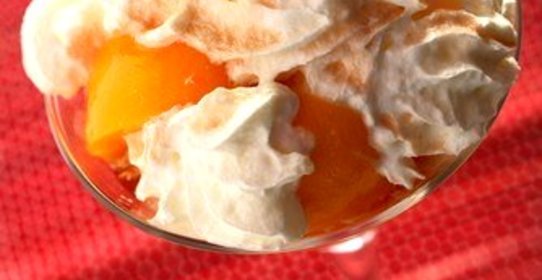 Имбирные персики на гриле с малиной