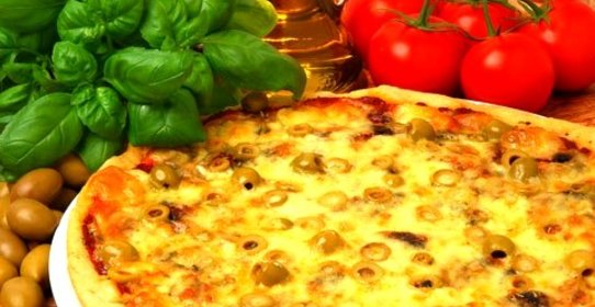 Пицца с морепродуктами в мультиварке