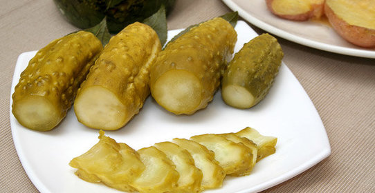 Малосольные огурцы (горячего засола)