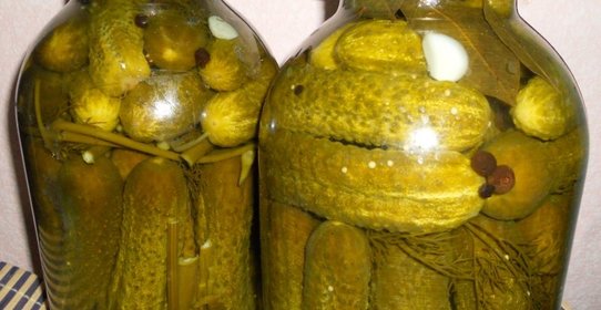 Маринованные огурцы с семенами горчицы