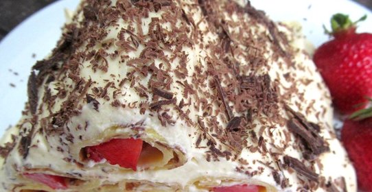 Торт Монастырская изба из блинов