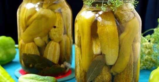 Огурцы маринованные с болгарским перцем